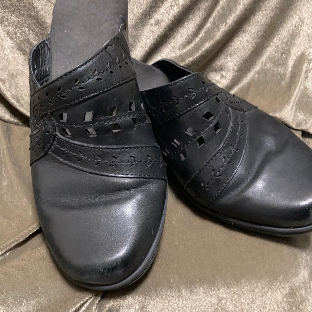 Clarks Bendables 7m slip on clog style